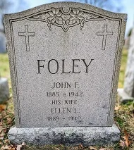 Photo of the gravestone of Hoseman John F. Foley in Holy Cross  Cemetery, Malden, MA.